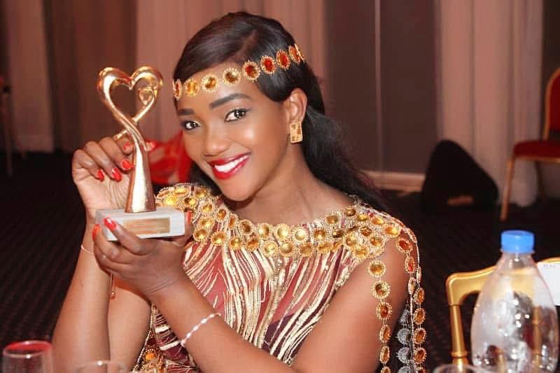 Femme Glamour Côte d’Ivoire — image 2